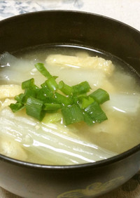 生姜たっぷり白菜と揚げのお味噌汁。