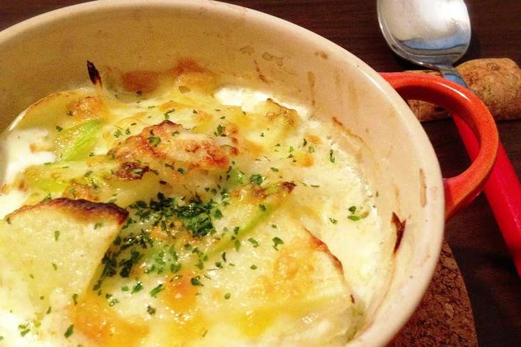 鍋いらず じゃがいもの生クリームグラタン レシピ 作り方 By つちのこ亭 クックパッド 簡単おいしいみんなのレシピが360万品