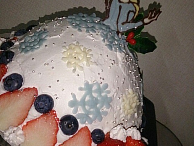 簡単ドームケーキ エルサのドールケーキ レシピ 作り方 By ｋａｔｏｃｈｉｒｉ クックパッド 簡単おいしいみんなのレシピが355万品