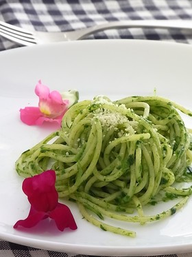 ケールペーストのパスタ