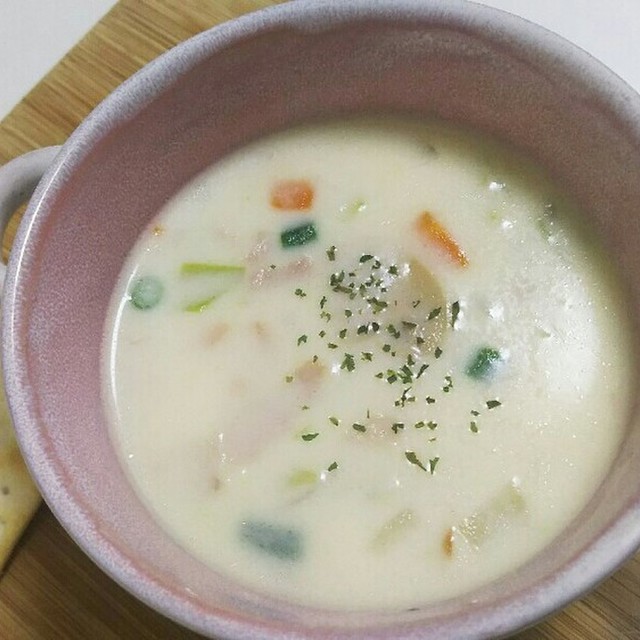 ベジタブルとベーコンのクリームスープ レシピ 作り方 By Pokoぽん 彡 クックパッド 簡単おいしいみんなのレシピが355万品