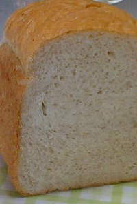 ライ麦粉入りのヨーグルト食パン