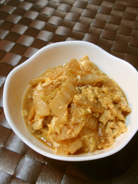 白菜大量消費!シンプルな卵とじ♪