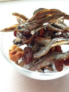 くるみとレーズンと魚醤入り醤油の田作り!