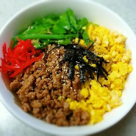 男子満足♡そぼろの三色丼♡弁当ランチに♡