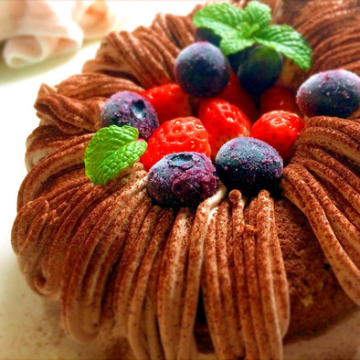 エンゼル型チョコレートケーキの写真