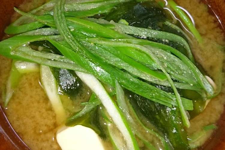 青い部分 豆腐 ワカメ 味噌汁 レシピ 作り方 By 飛んでぶー クックパッド 簡単おいしいみんなのレシピが354万品