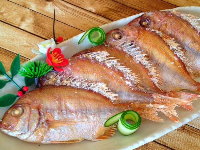 【業務用】小鯛 1kg（1尾150~200g）鯛 タイ たい 茨城産 塩焼 鯛汁 鯛の煮付け 鯛の昆布じめ 唐揚げ