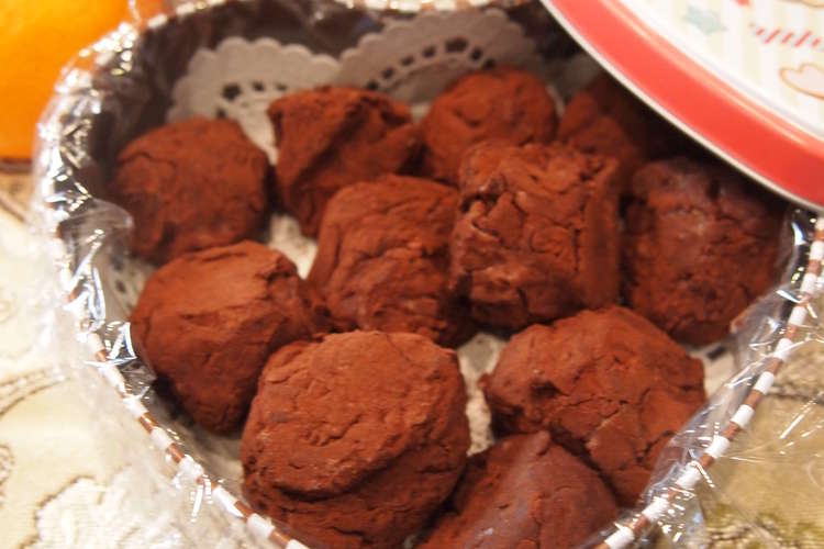 オレンジピールで 魅惑のチョコトリュフ レシピ 作り方 By Qoomie クックパッド 簡単おいしいみんなのレシピが350万品
