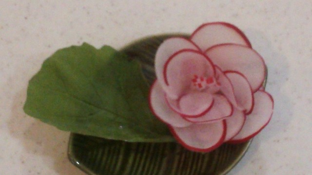 お節や記念日の料理にラディッシュのお花 レシピ 作り方 By みゆ クックパッド 簡単おいしいみんなのレシピが365万品