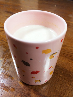 ほんわか(*´꒳`*)きなこ牛乳