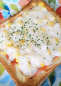 簡単朝食♪マヨコーンチーズトースト