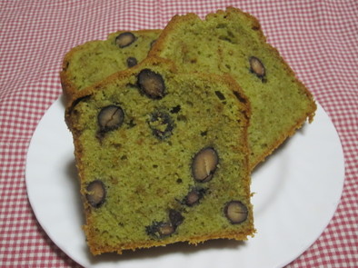 黒豆と抹茶のパウンドケーキの写真