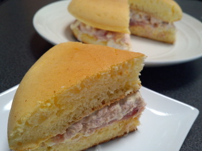 ＊*・ホットケーキでサンドイッチ・*＊の写真