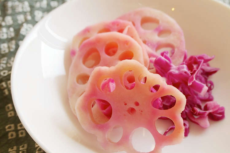 紫キャベツでピンク酢れんこん レシピ 作り方 By なゝ子 クックパッド 簡単おいしいみんなのレシピが359万品
