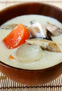 無塩料理☆根菜ときのこの生姜豆乳スープ