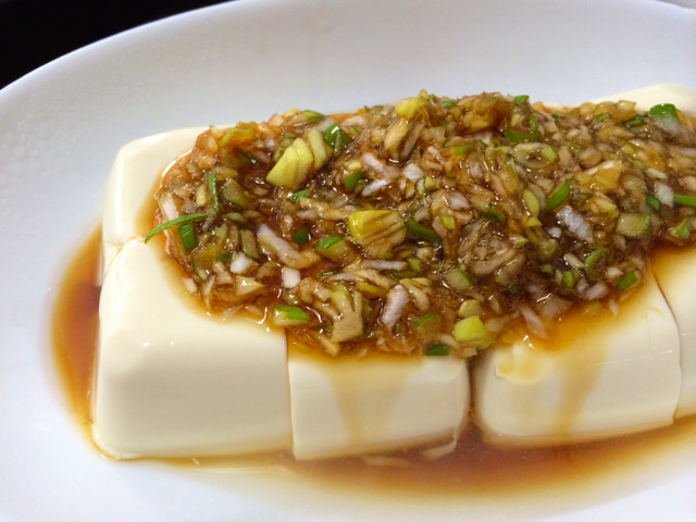 簡単！凄くおいしい豆腐のネギ醤油かけ
