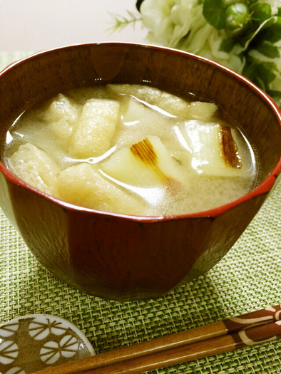 冬☆旬♪コロころ香ばし白葱のお味噌汁の写真