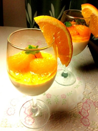 オレンジマーマレードのレアチーズケーキの写真