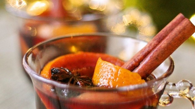 オレンジとりんごのホットワイン レシピ 作り方 By サリバンよしこ クックパッド 簡単おいしいみんなのレシピが361万品 オレンジとりんごのホットワイン レシピ 作り方 By サリバンよしこ クックパッド 簡単おいしいみんなのレシピが361万品