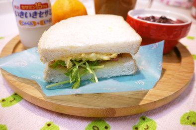 サンドイッチ用の玉子サラダの写真