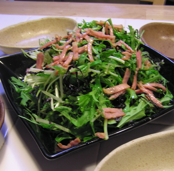 ベーコンとオイルでジュッ!する水菜サラダの画像