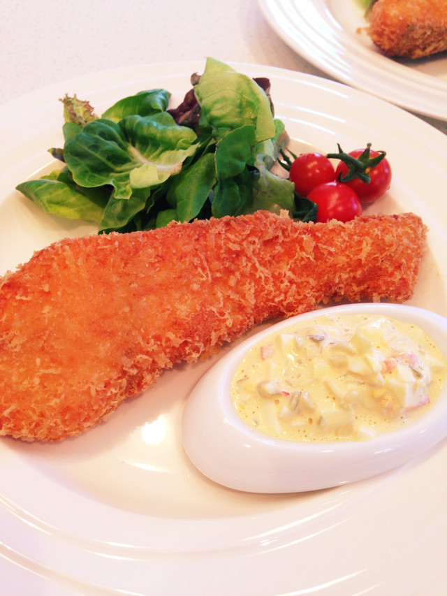 ポーチドサーモンのハーブマヨネーズ添え レシピ