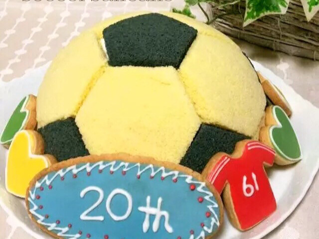 サッカーボール型ドームケーキ レシピ 作り方 By ピポポタマス クックパッド