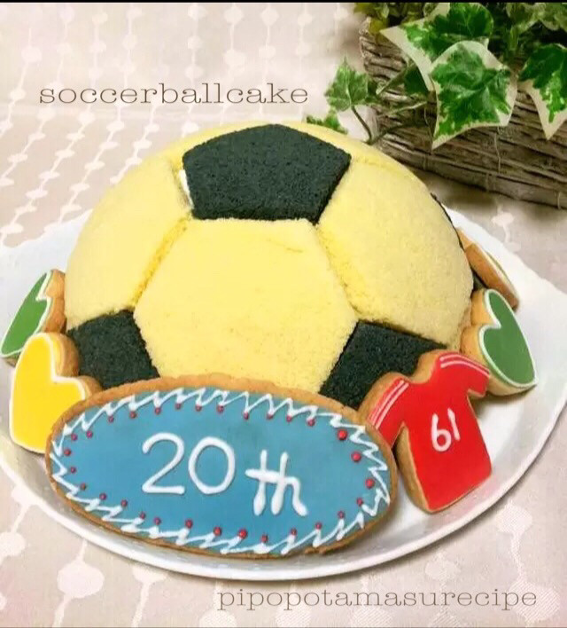 ☆♪サッカーボール型ドームケーキ♪☆の画像