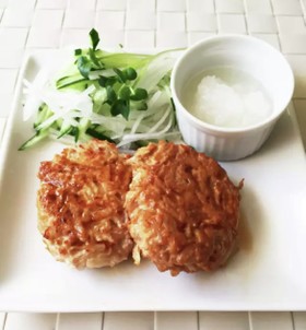 簡単!鶏ひき肉ともやしの照焼きハンバーグ