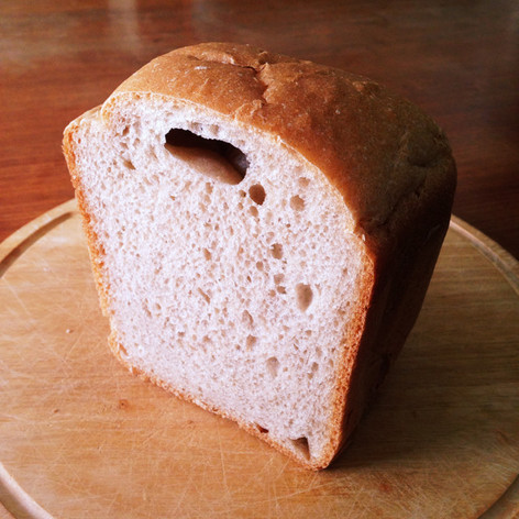 HBで☆全粒粉100%のシンプル食パン