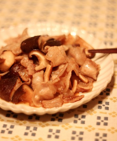 ご飯がすすむ♪椎茸と豚バラの甘辛炒めの写真