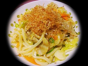 ●香味ペーストde焼きうどん●