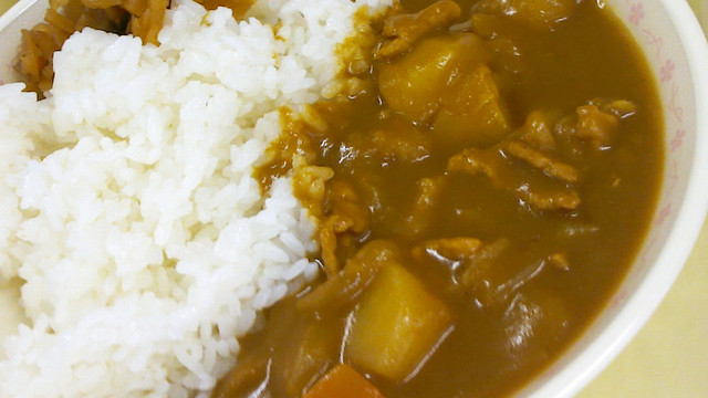 給食のカレー レシピ 作り方 By 五泉のうんめぇ給食 クックパッド 簡単おいしいみんなのレシピが360万品