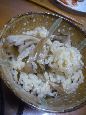 簡単★塩コンブdeきのこご飯❤