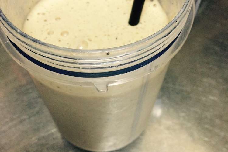 黒ごまきな粉バナナ珈琲豆乳スムージー レシピ 作り方 By せーな クックパッド 簡単おいしいみんなのレシピが355万品