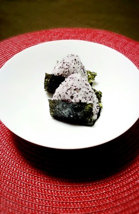 【ママレシピ】子供好きゆかり明太おにぎり