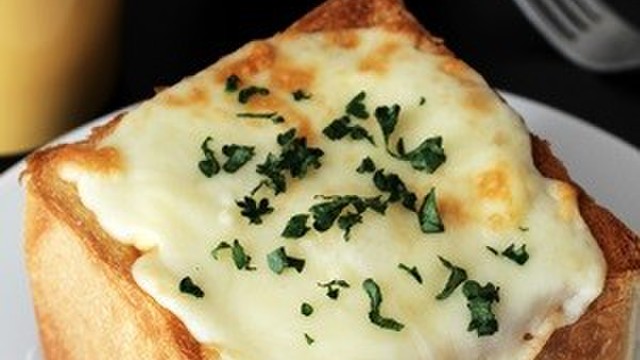 簡単 我が家の 厚焼きグラタントースト レシピ 作り方 By Firstsnows クックパッド 簡単おいしいみんなのレシピが350万品