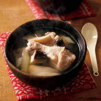 ねぎと鶏肉のサムゲタン風スープ