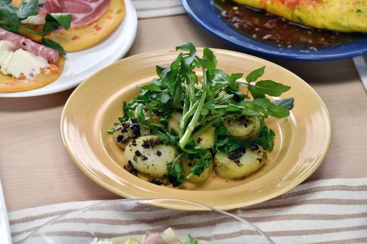 クレソンとじゃがいものアンチョビソテー レシピ 作り方 By 問題のあるレストラン クックパッド 簡単おいしいみんなのレシピが375万品