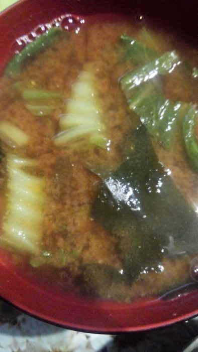 冬味♡白菜とわかめの味噌汁の写真