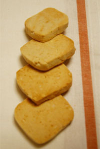 チーズとアーモンドのクッキー