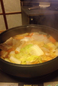 簡単な韓国風 鍋 残り野菜で適当に！