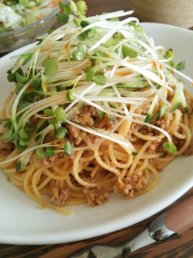簡単☆豚ひき肉のピリ辛パスタ