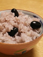 農家さん直伝!丹波の黒豆ご飯の写真