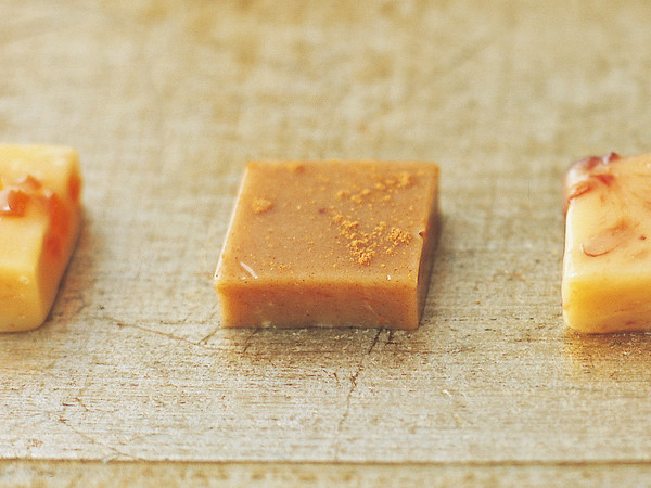 ホワイトチョコシナモンキャラメル