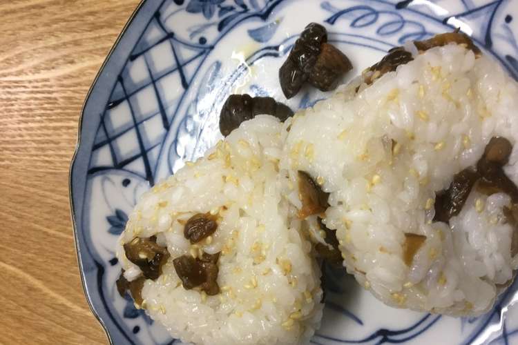 きゅうりのキューちゃんと白ごまのおにぎり レシピ 作り方 By はーとねこ クックパッド 簡単おいしいみんなのレシピが350万品