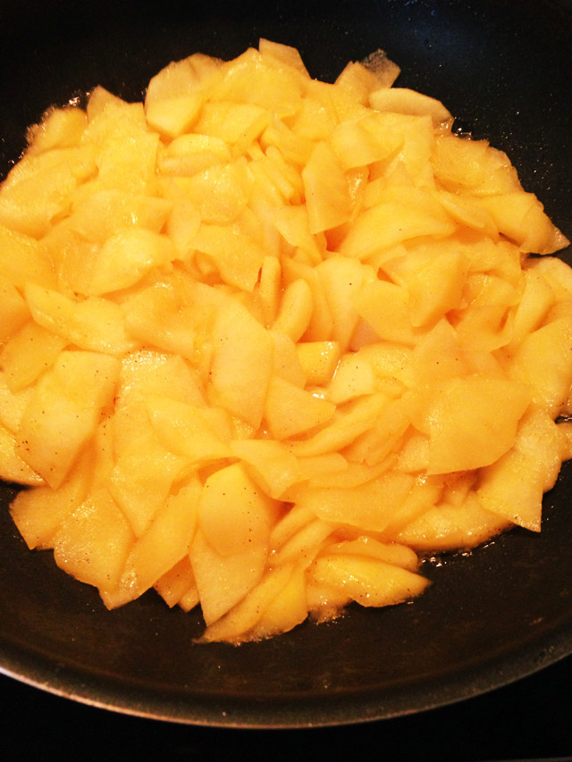 リンゴ煮の画像