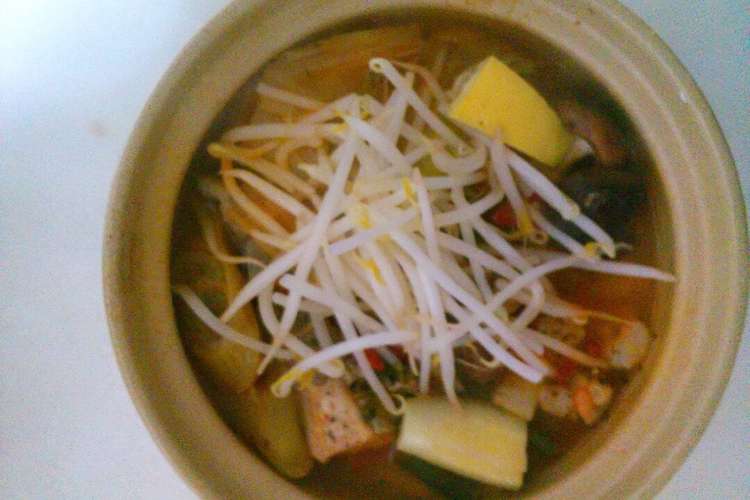 トムヤム塩レモン鍋 レシピ 作り方 By Ryauko クックパッド 簡単おいしいみんなのレシピが376万品