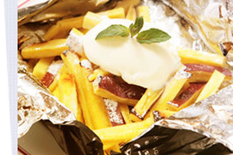 さつまいものホイル焼き バニラアイス添え レシピ 作り方 By 東洋アルミ クックパッド 簡単おいしいみんなのレシピが349万品